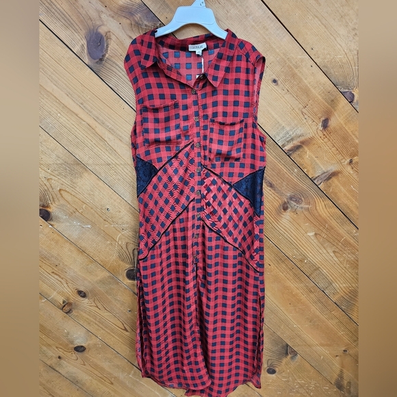Taylor & Sage Dresses & Skirts - NWT Taylor & Sage plaid sleeveless dress